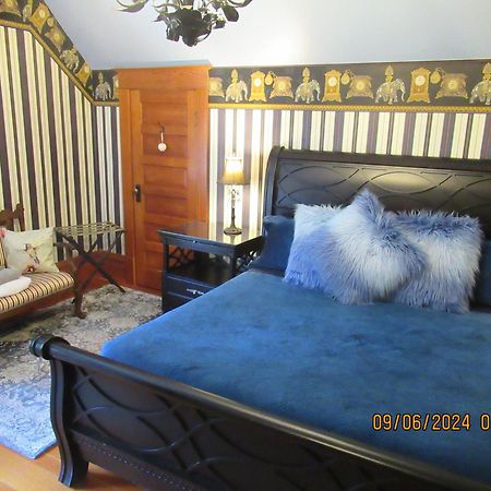 Hummingbird Gardens B&B Ladysmith Exteriör bild